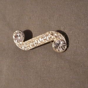 Vintage Silver Plated S Shape brooch with clear stones. 1 1/2" X 1/2" (L5 B2)